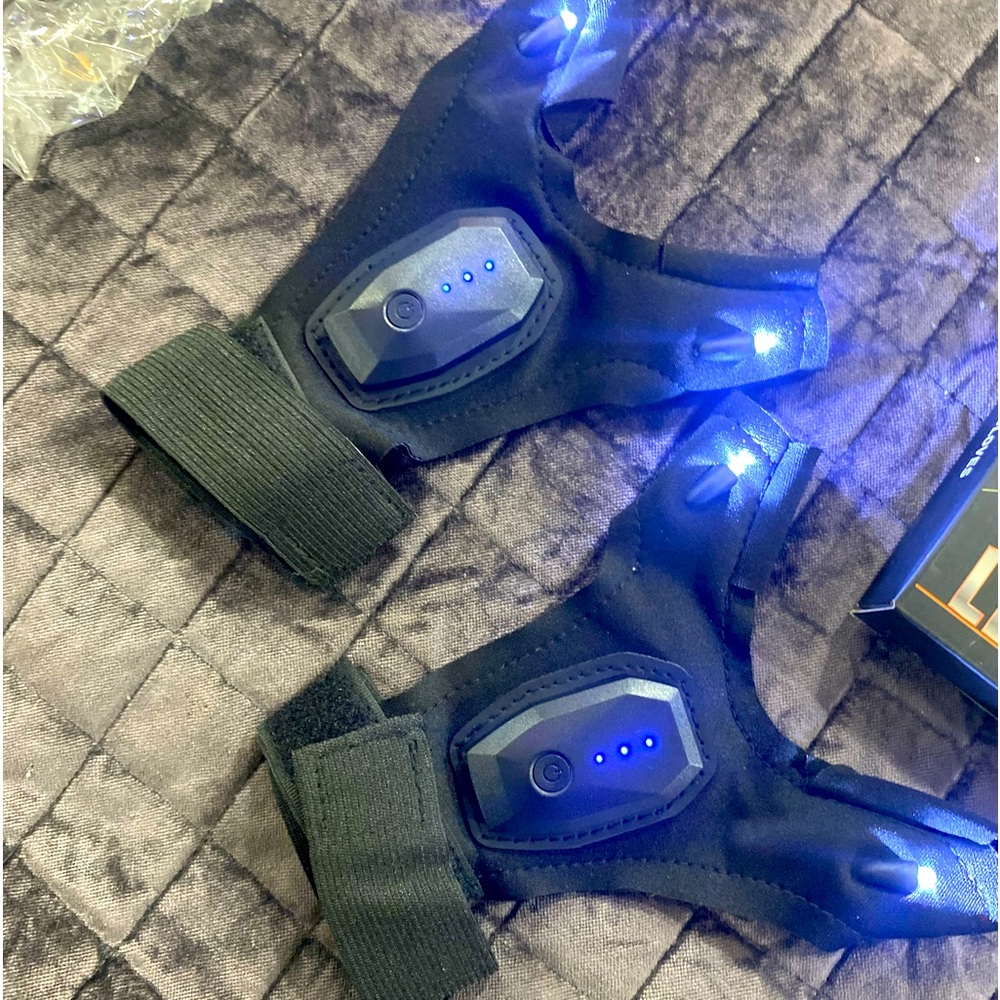 LED flashlight gloves NWT